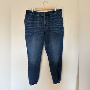 American Eagle High-Rise Jogger Jeans | Stretch Denim | Size 18 Long